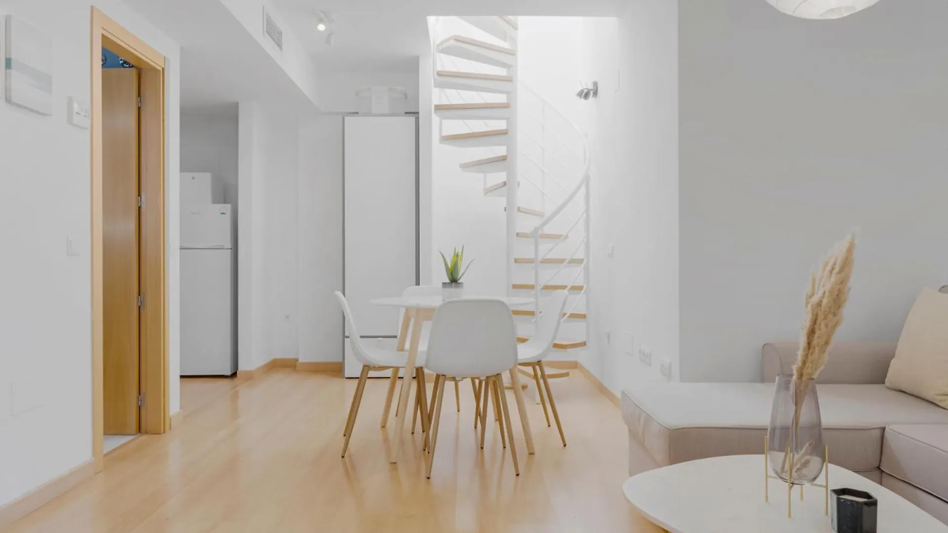 Apartment Malaga Unique Top Floor In Historic Center By Costarentals - Mal04
