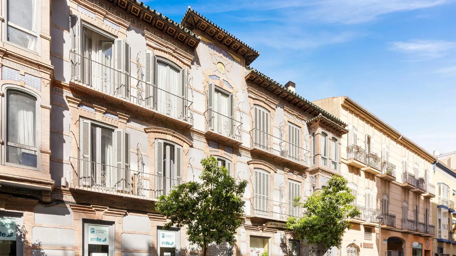 Malaga Unique Top Floor In Historic Center By Costarentals - Mal04 contacts